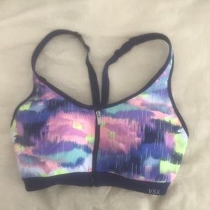 VS Sport size 32c knockout sports bra